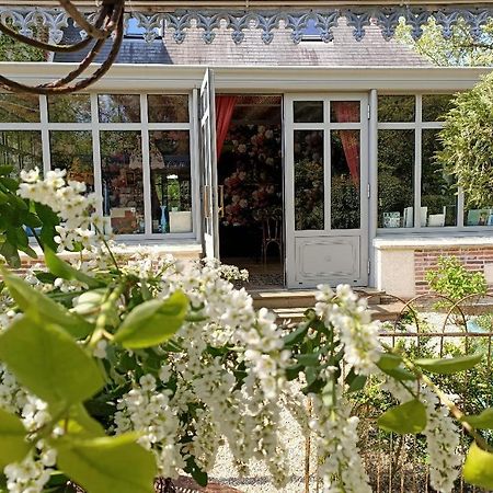 Un Parfum De Violette Bed and Breakfast Fourneville Buitenkant foto